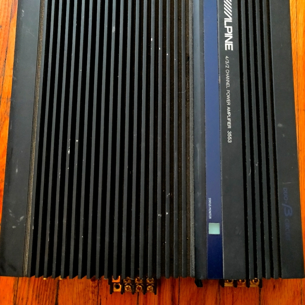 Alpine old school made in Japan car amp